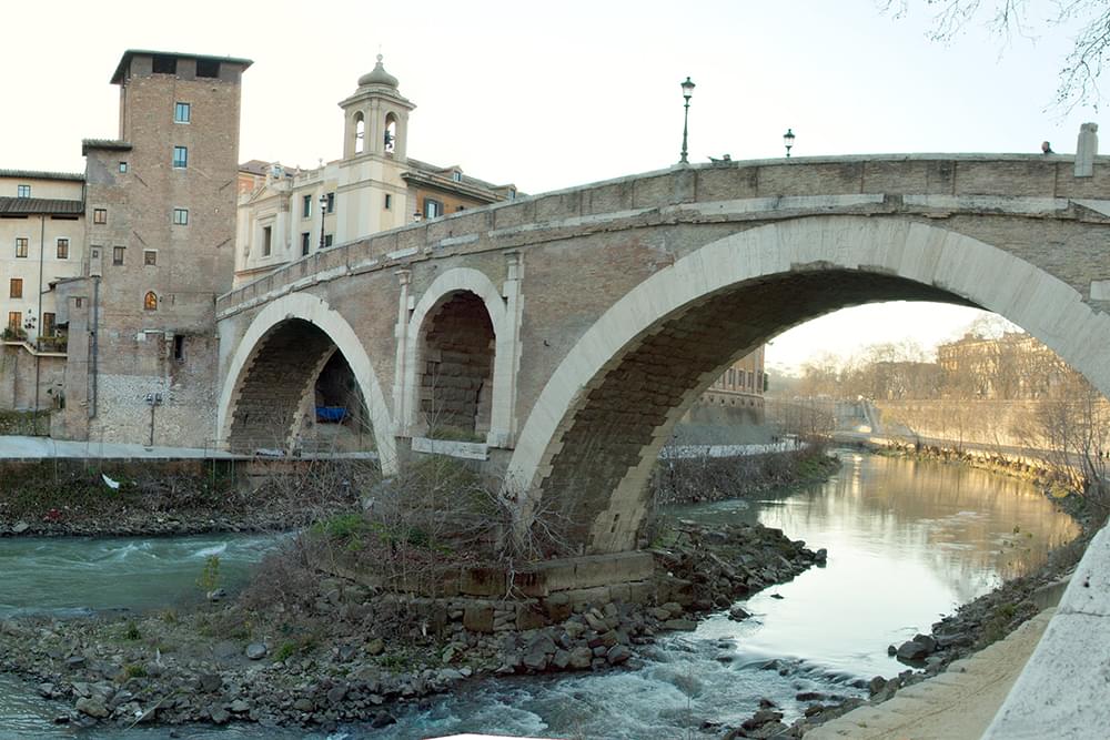 Ponte Fabricio